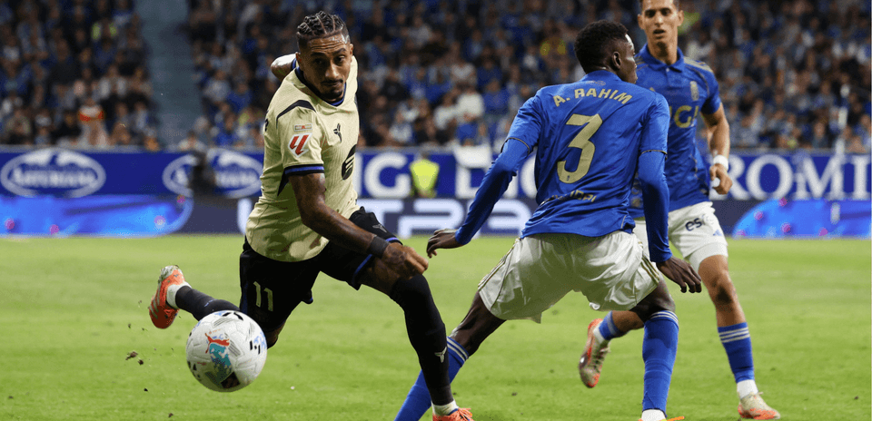 Player dribbling during Oviedo vs Alaves match