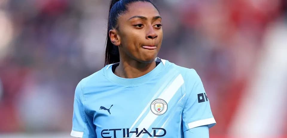Player in Manchester City kit during match
