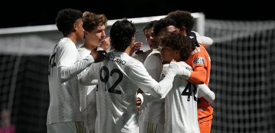 Los Angeles FC II players celebrating a goal