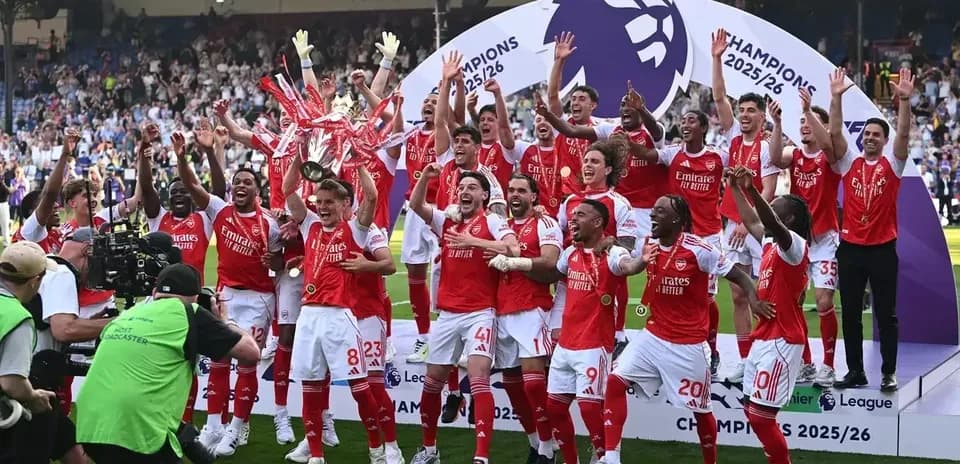 Arsenal players celebrating Premier League championship victory