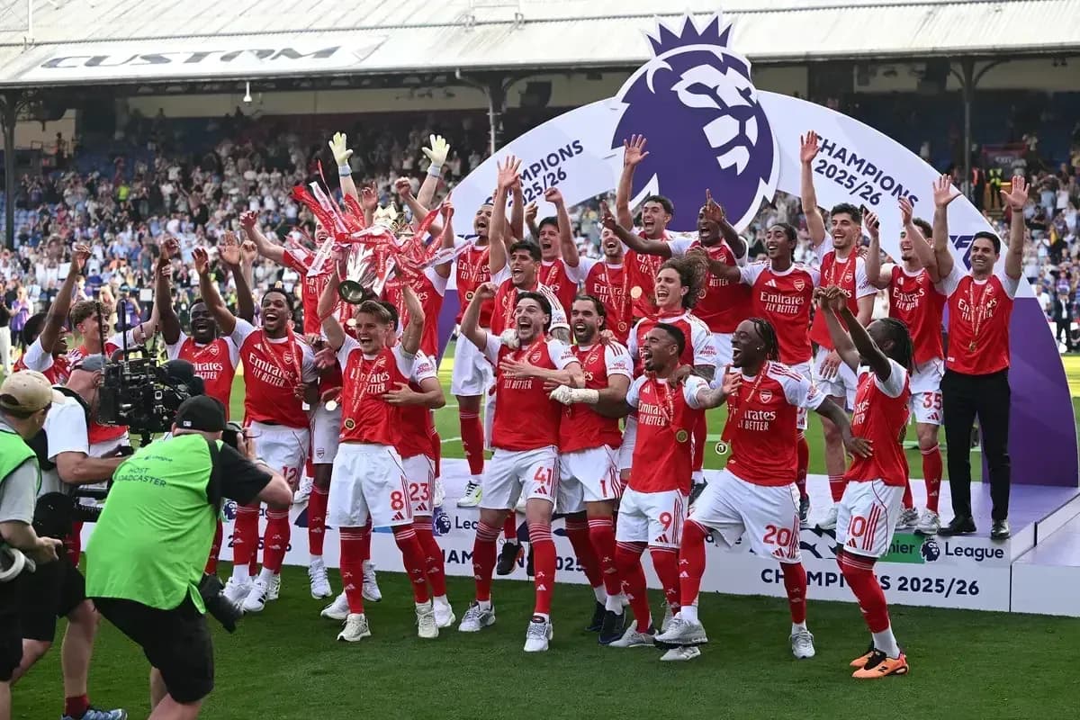 Arsenal players celebrating Premier League championship victory