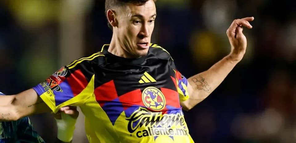 Player in Club America jersey during Liga MX match