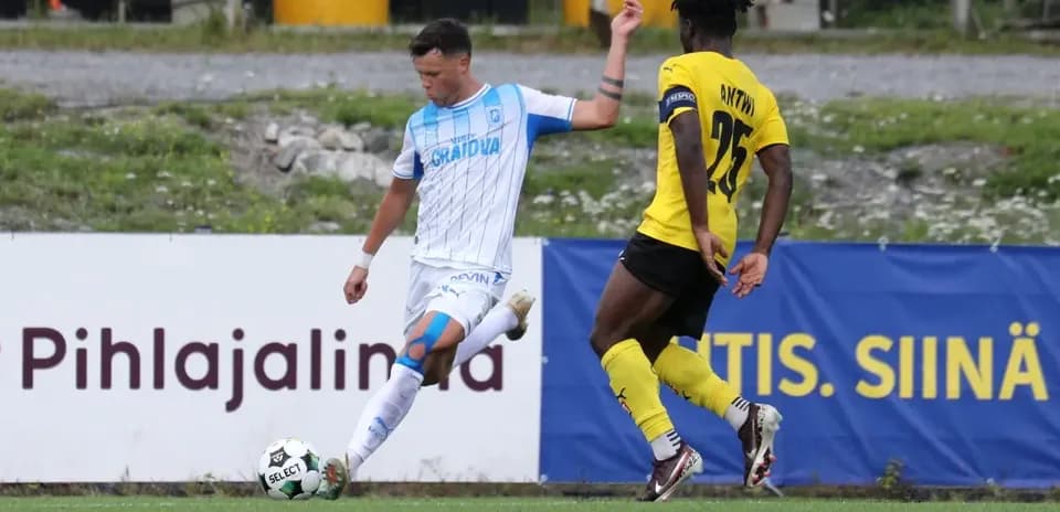 Universitatea Craiova player in action during match