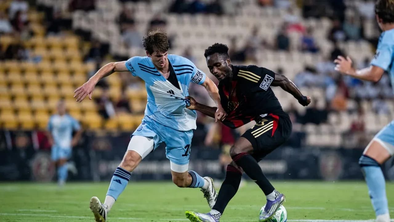 Atlanta United II player challenges Chattanooga opponent