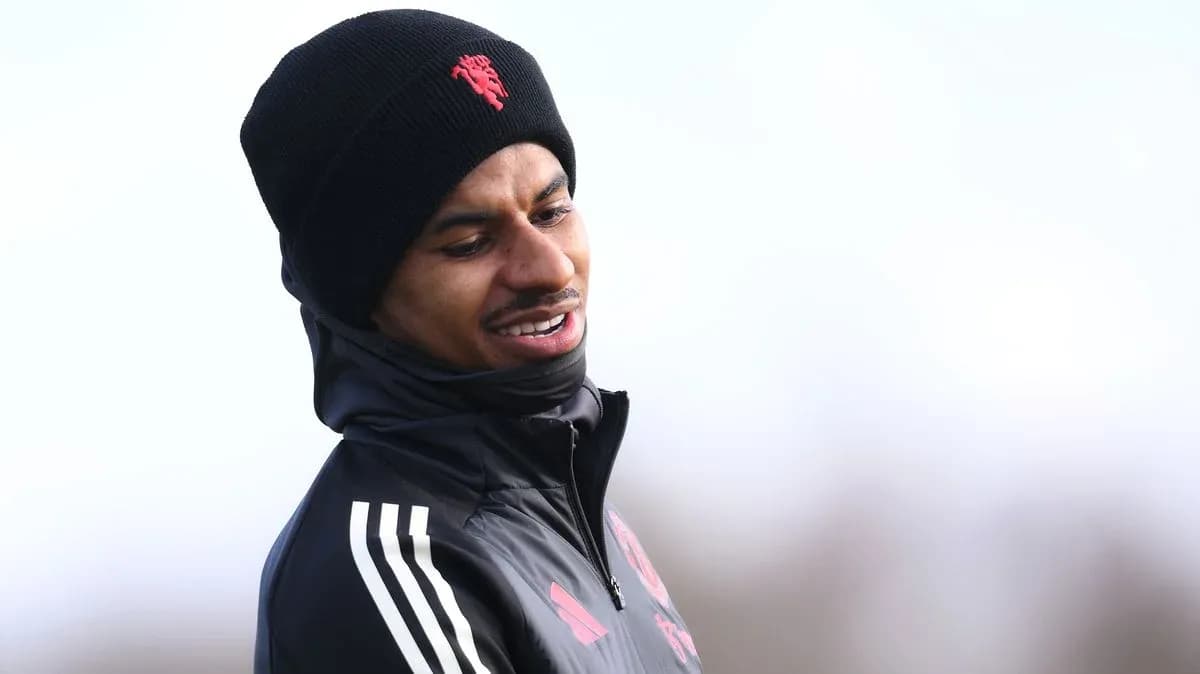 Player wearing a beanie during training session Player wearing a beanie during training session