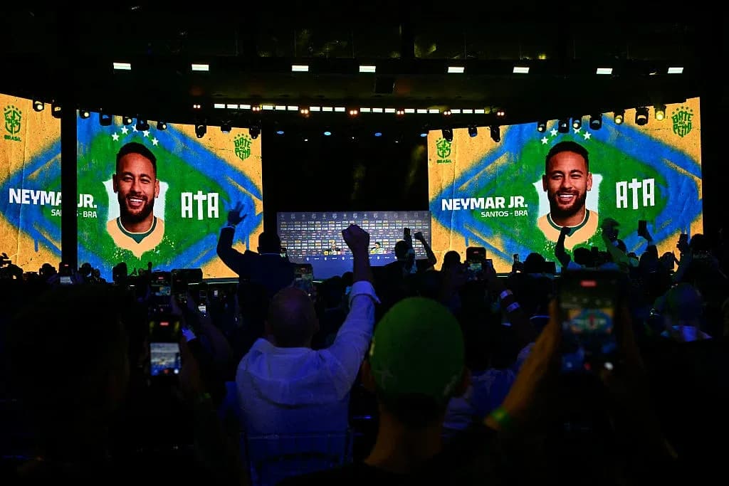 Fans celebrating Neymar Jr. at announcement event
