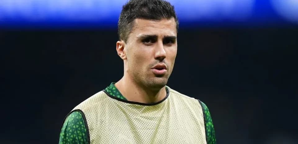 Player in training bib during warm-up session