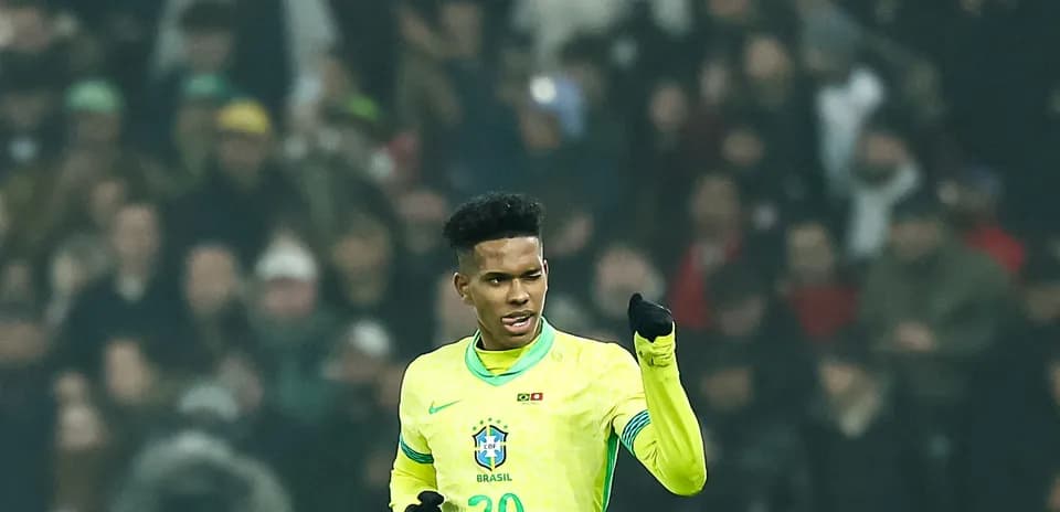 Player celebrating in Brazil national team jersey