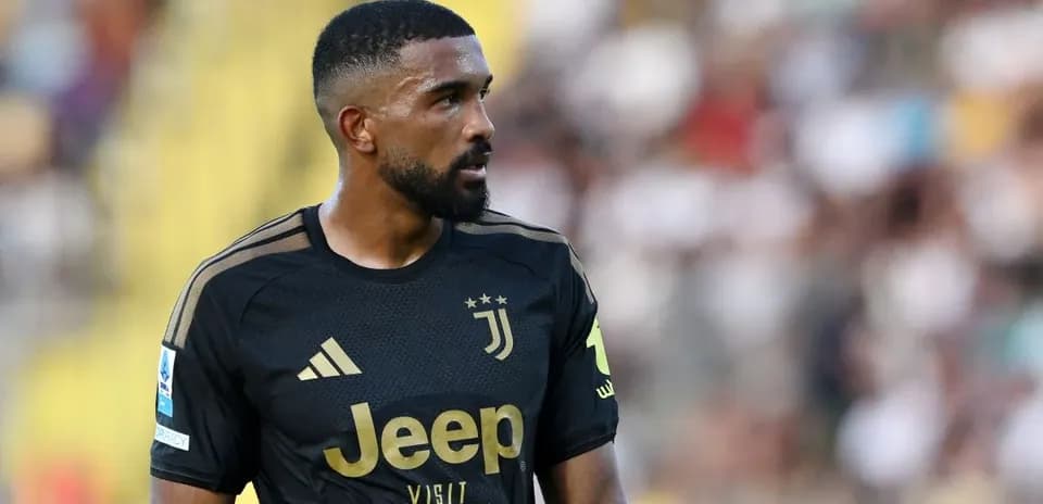 Juventus player in black kit during match