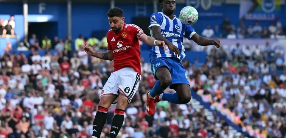 Players contesting for the ball during match action