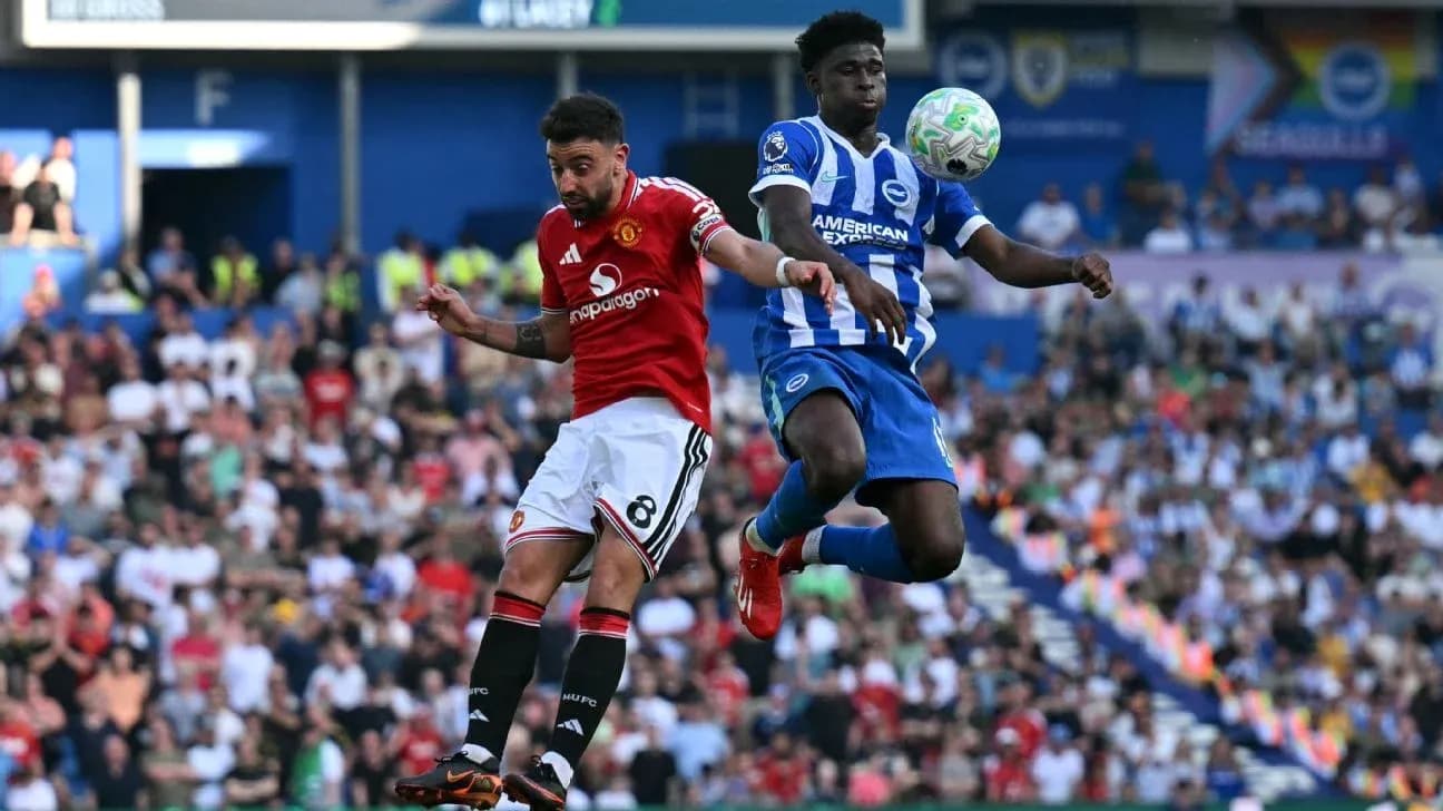 Players contesting for the ball during match action