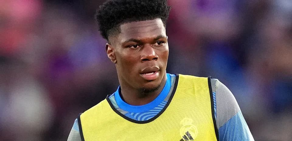 Player wearing training gear before match