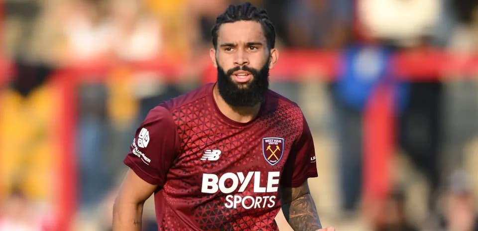 Player wearing West Ham United kit during match