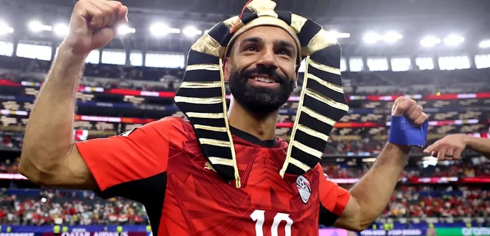 Player celebrating in Egyptian national team kit