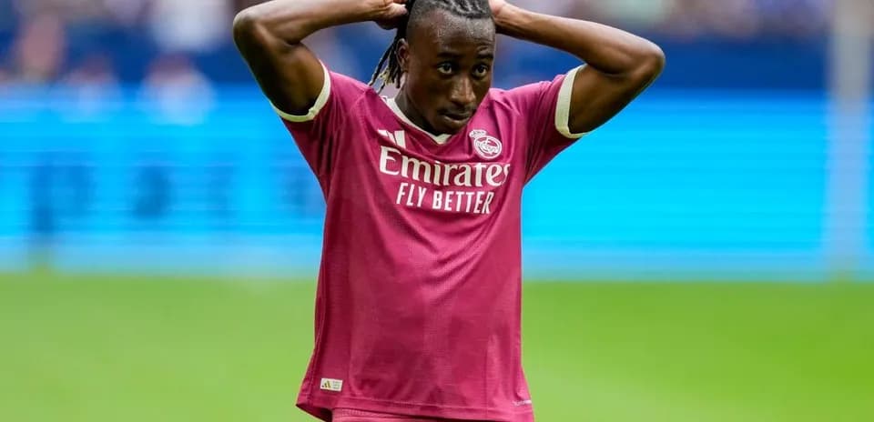 Player in pink jersey reacting during a match