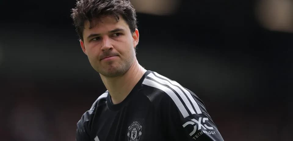 Goalkeeper in Manchester United kit on the pitch