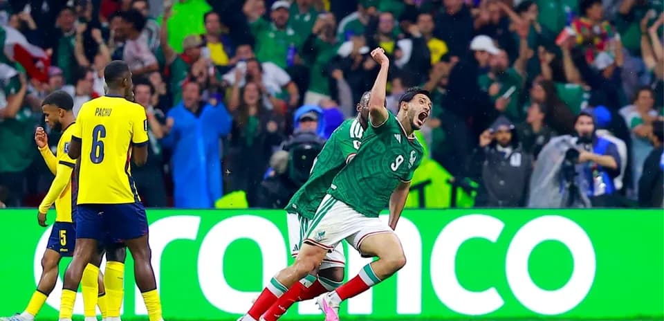 Mexico player celebrating goal against Ecuador