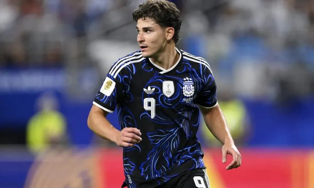 Player in Argentina jersey during match action