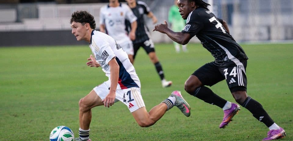 Player running with the ball during match