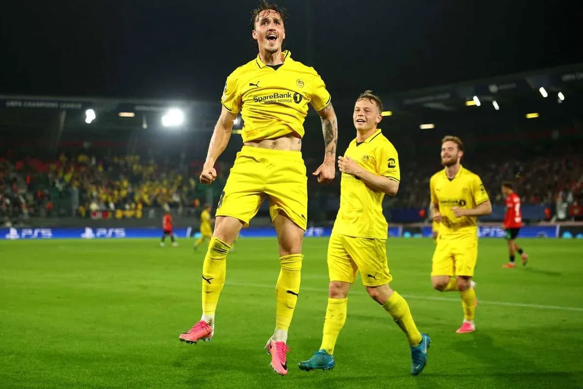 Players celebrating a goal during UEFA Champions League match