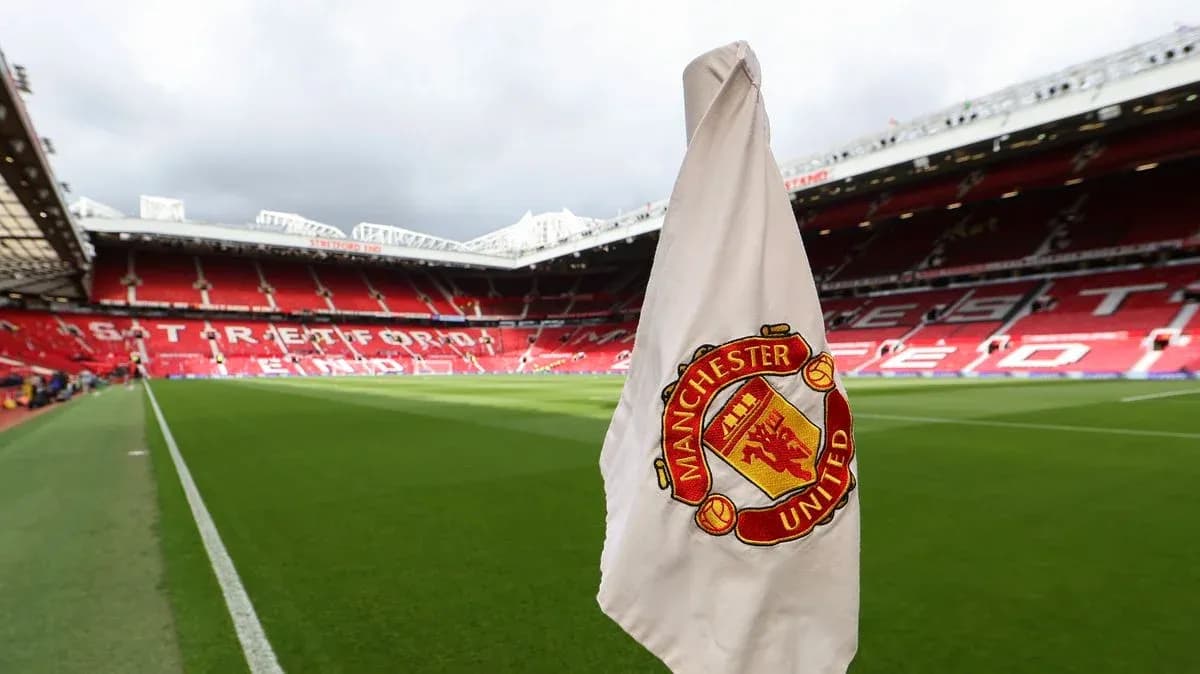 Corner flag with Manchester United logo at stadium