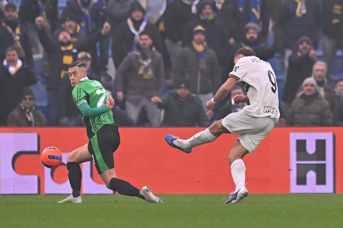 Pellegrini shooting during Parma vs Sassuolo match