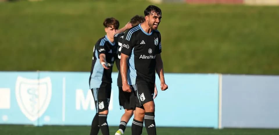 Minnesota United II players celebrating a goal