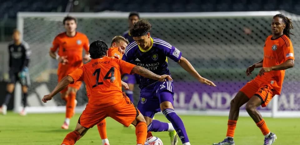 Players competing during Huntsville City vs Orlando City II