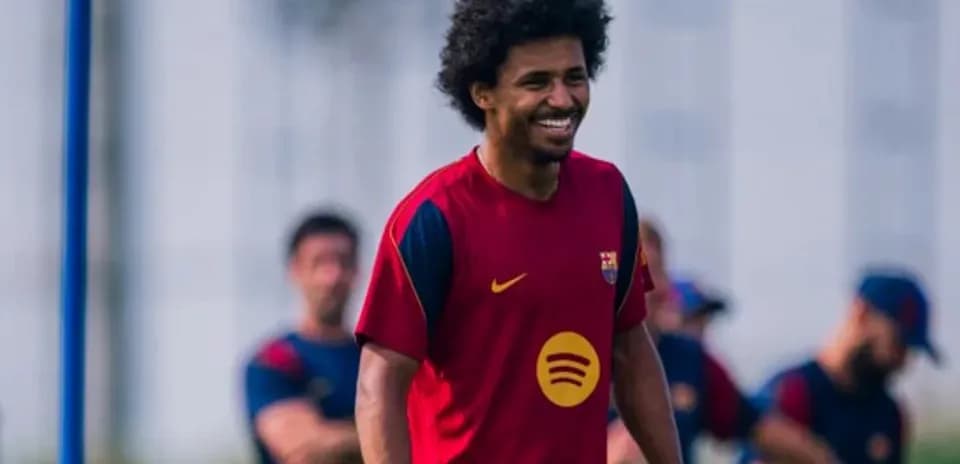 Player smiling during FC Barcelona training session