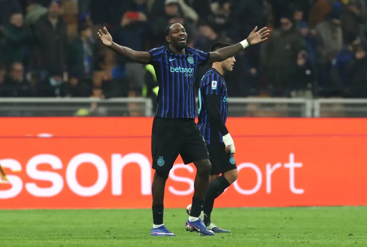 Inter player celebrating during Serie A match