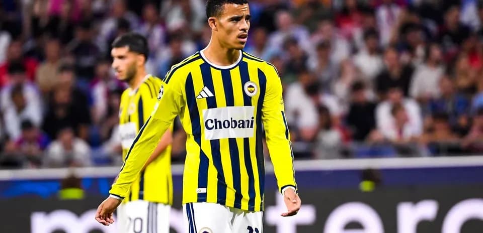 Player in Fenerbahçe jersey on the field