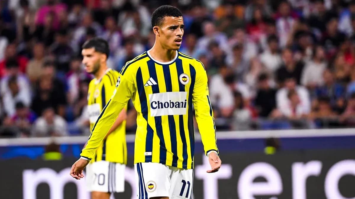 Player in Fenerbahçe jersey on the field