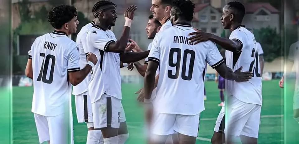 Players celebrating goal during Ararat-Armenia match