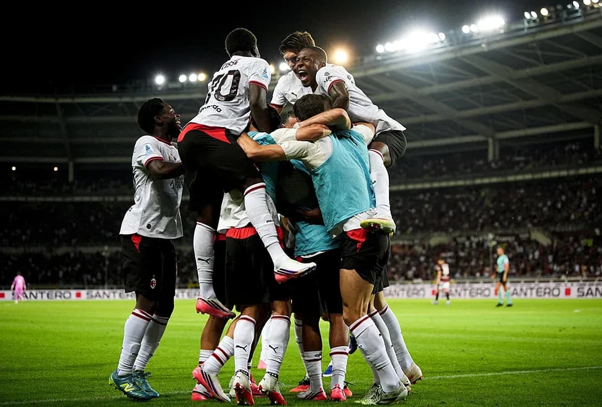 AC Milan players celebrating a goal