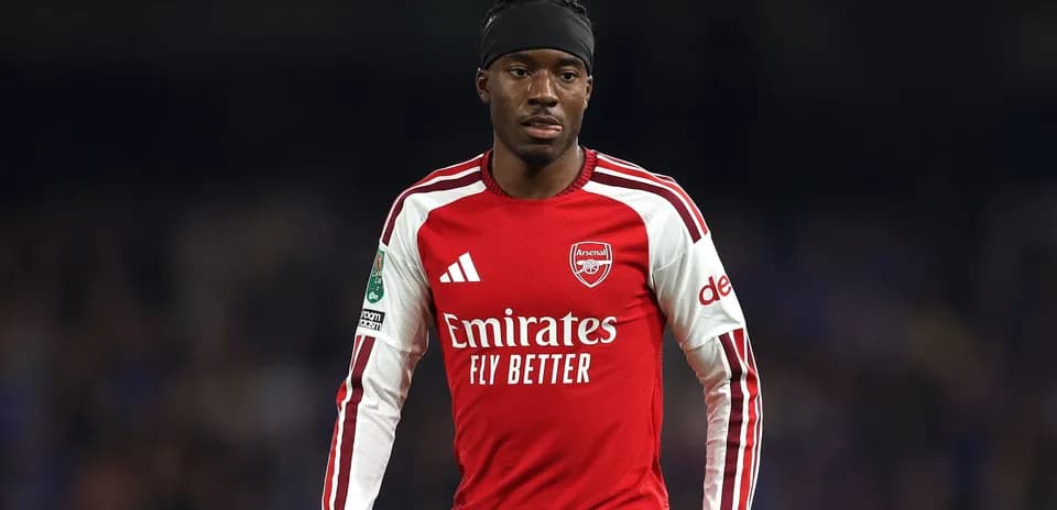 Player in Arsenal jersey during match