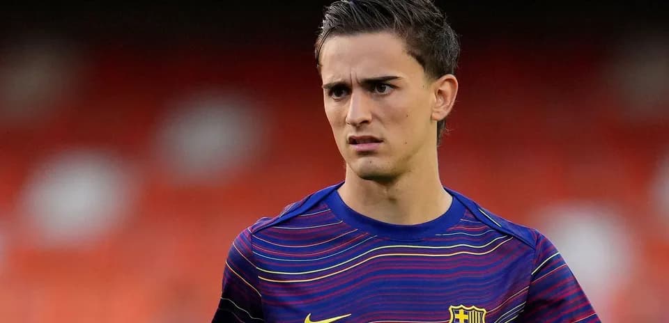 Player in FC Barcelona jersey on the field