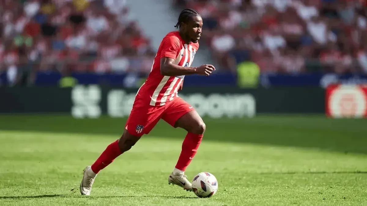 Player running with the ball during match