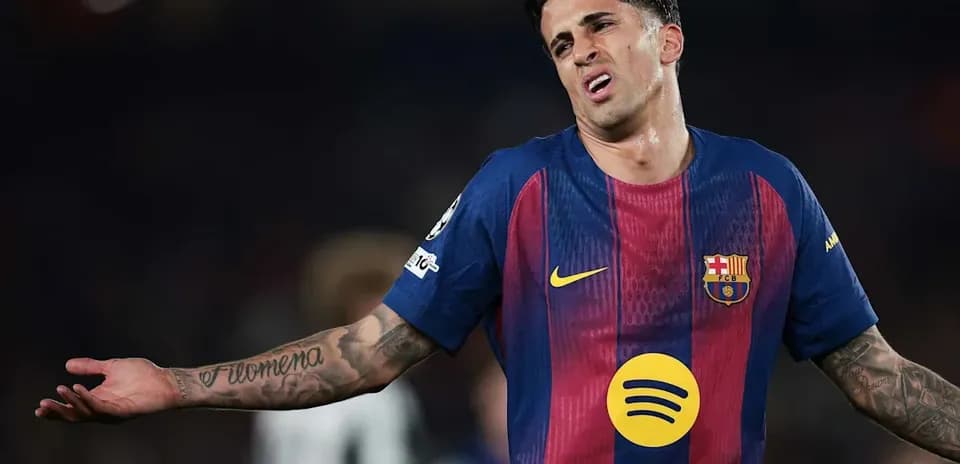 Player gesturing during a match at Camp Nou