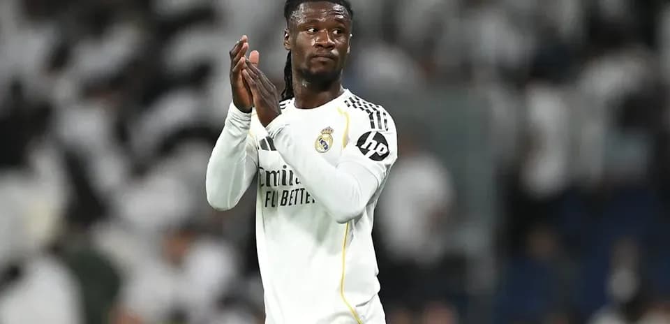 Player applauding fans after the match