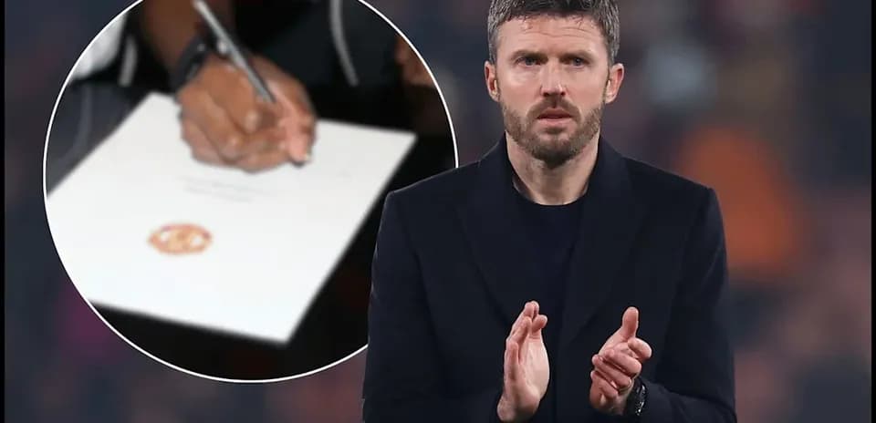 Michael Carrick applauding during a signing announcement