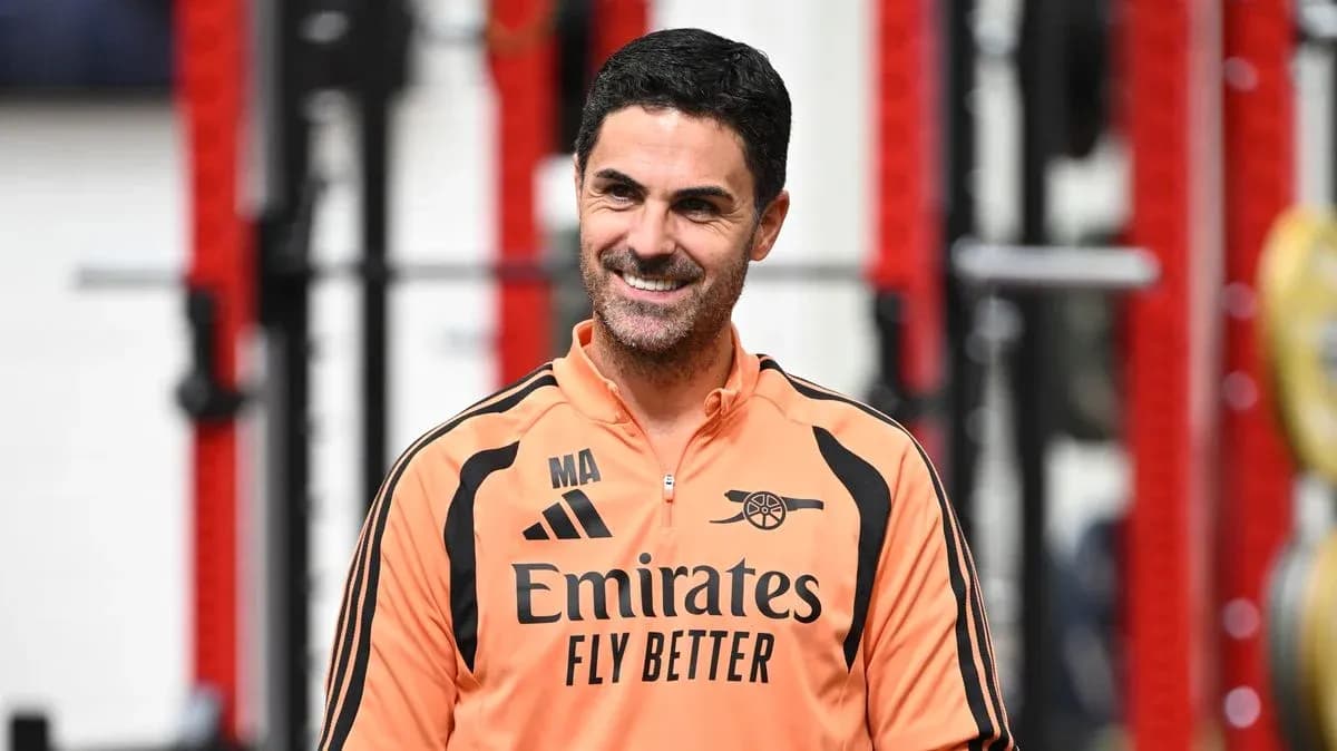 Arsenal manager during training session at facility