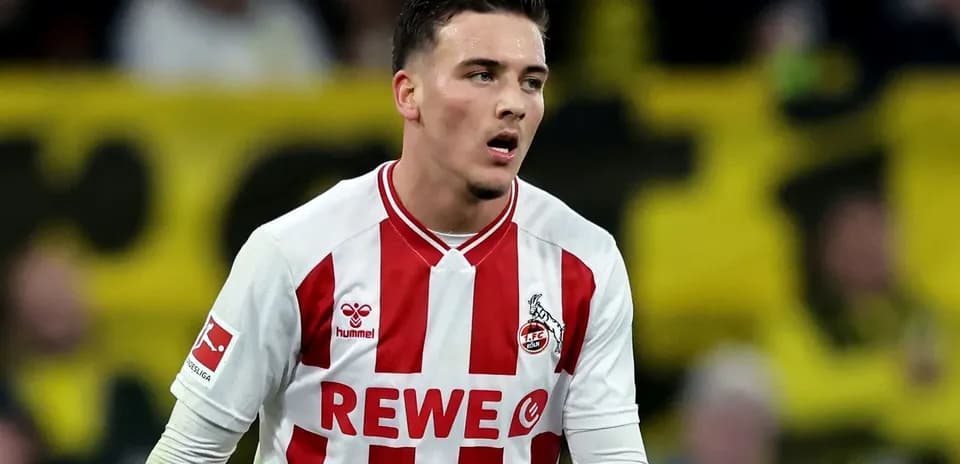 Player in FC Köln jersey during a match