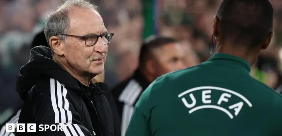 Coach greeting referee before the match