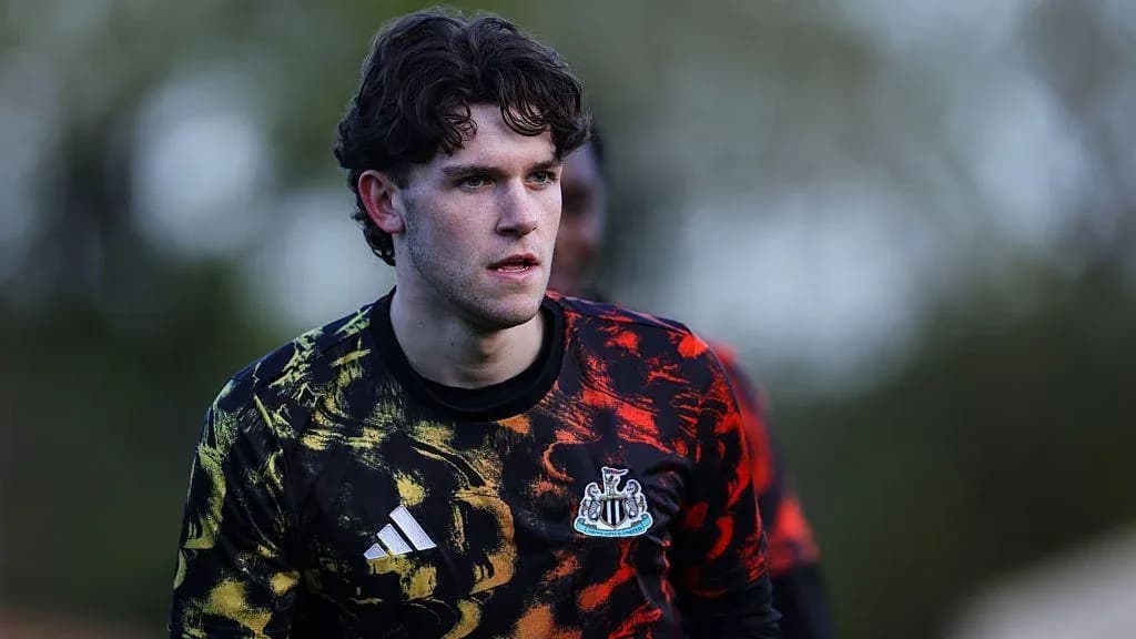 Goalkeeper training in Newcastle kit at practice