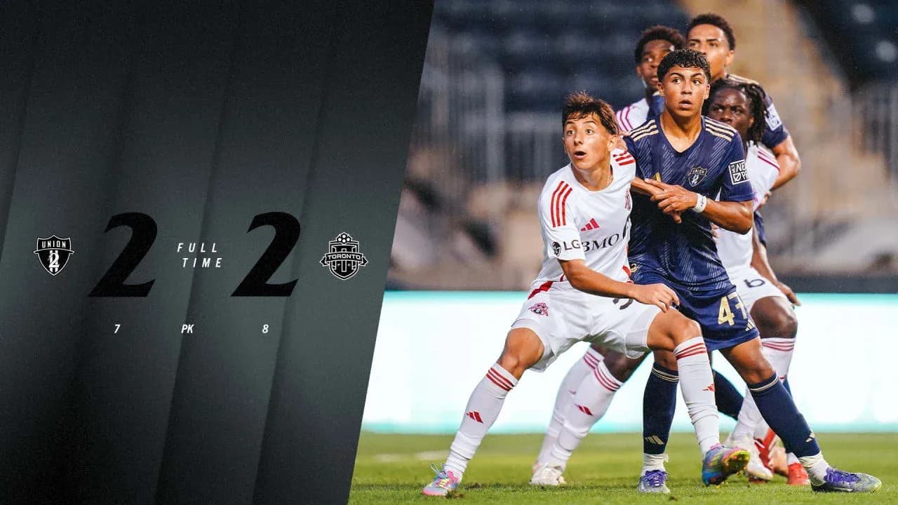 Toronto II and Philadelphia Union II players competing