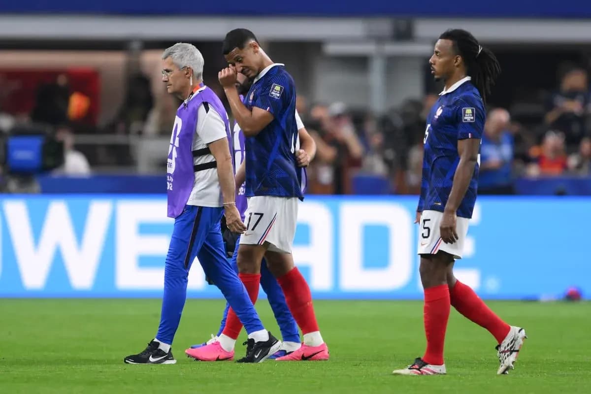 French players leaving the pitch after a match