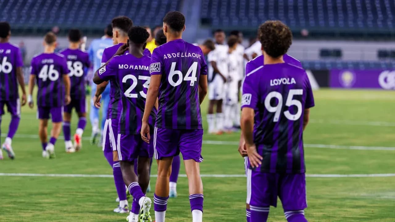 Orlando City II players walking on the field