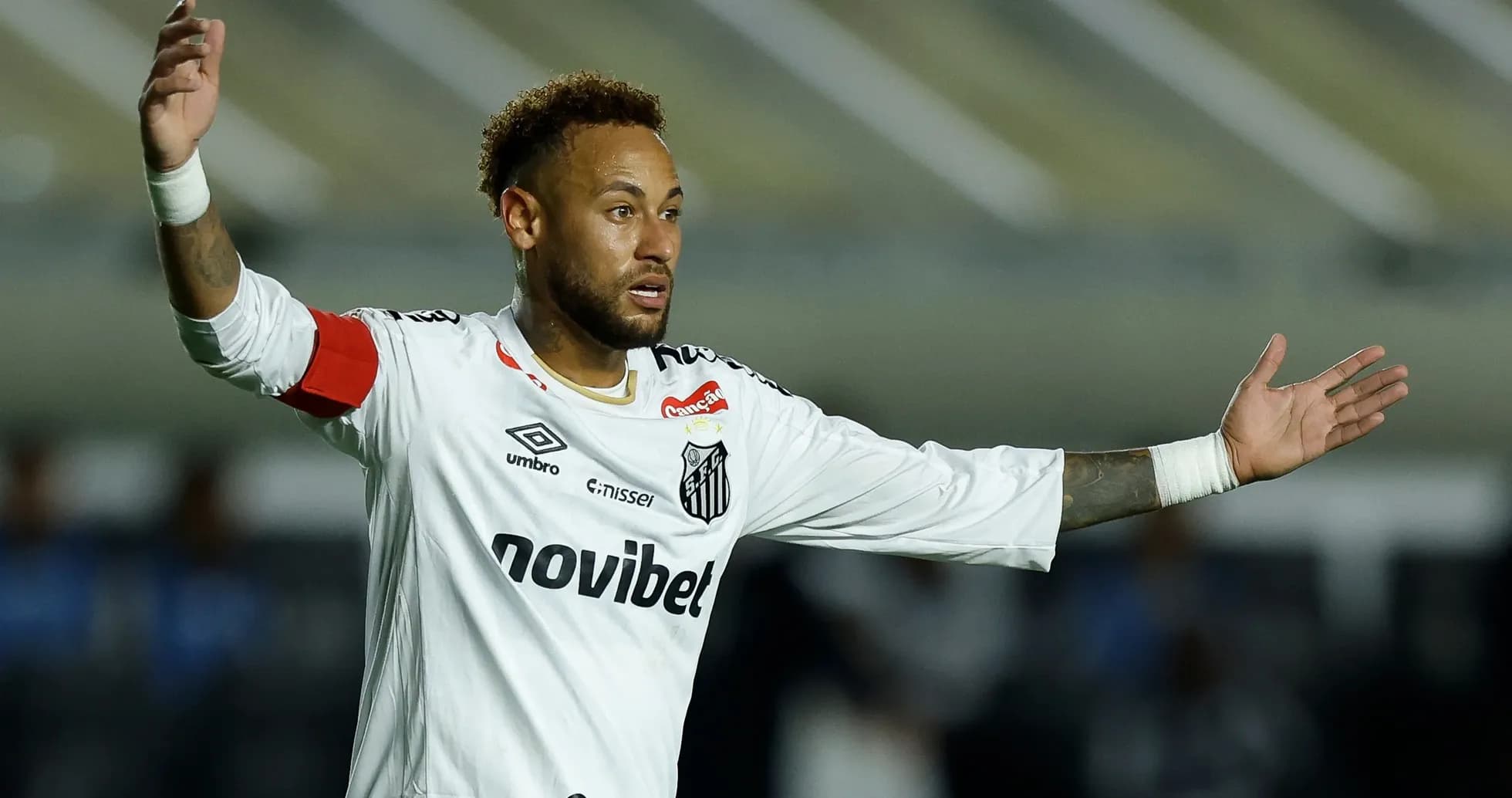 Neymar gesturing during Santos match on the field