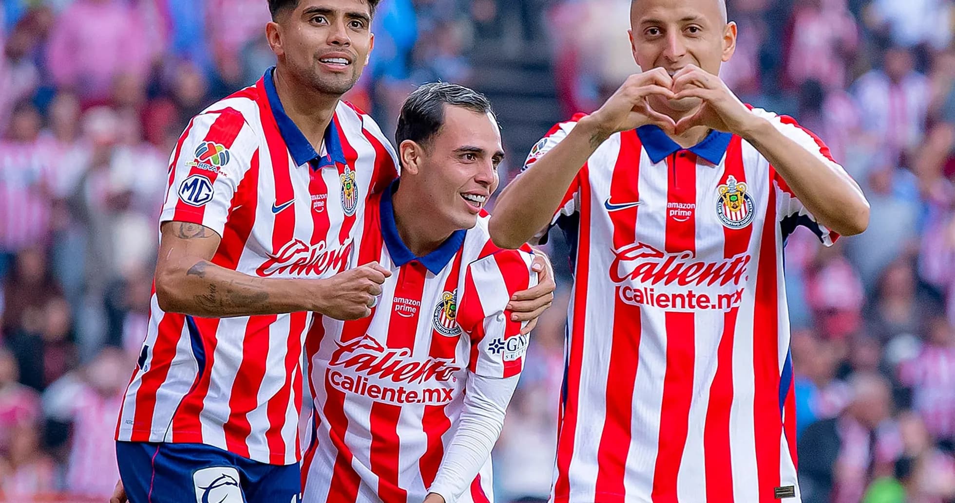 Guadalajara Chivas players celebrating a goal