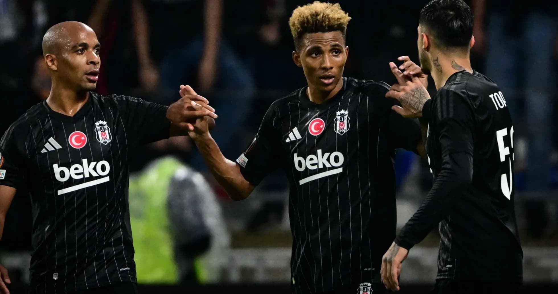 Beşiktaş players celebrating during match
